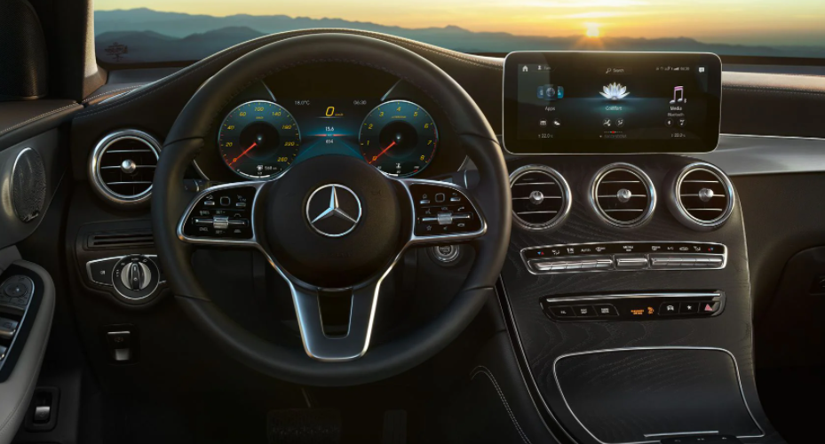 2022 Model Mercedes Glc Direksiyon Multimedya Ekrani